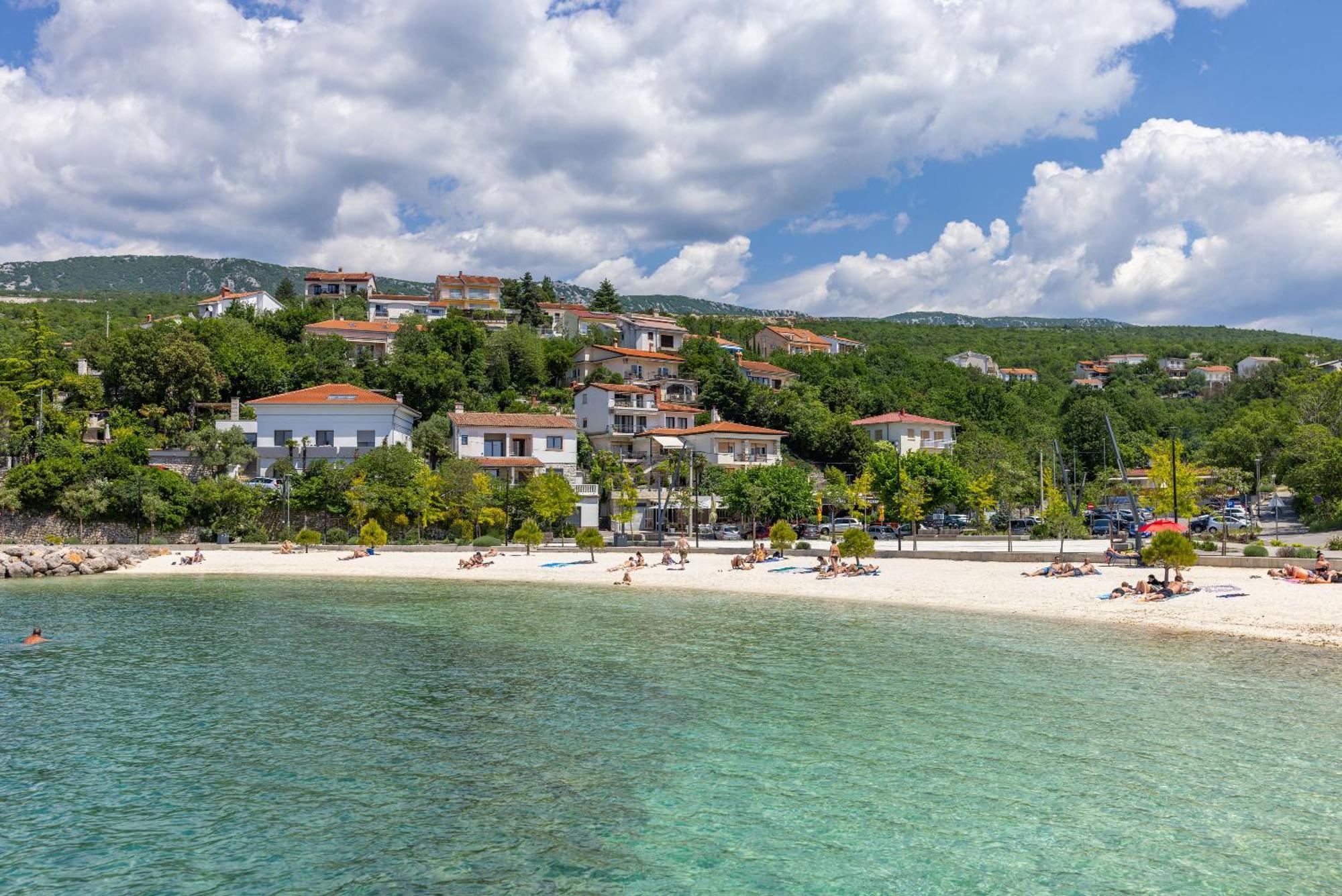 Seaside Guesthouse By Jr City Apartments Jadranovo Exterior foto