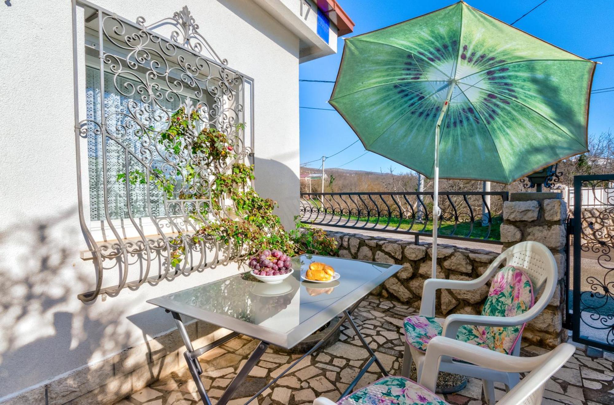 Seaside Guesthouse By Jr City Apartments Jadranovo Zimmer foto
